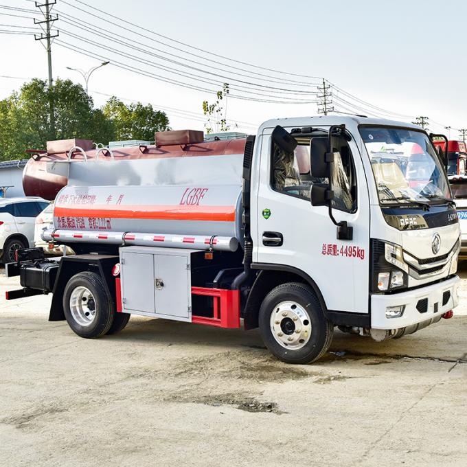 Dongfeng 4×2 Refueling Truck front view