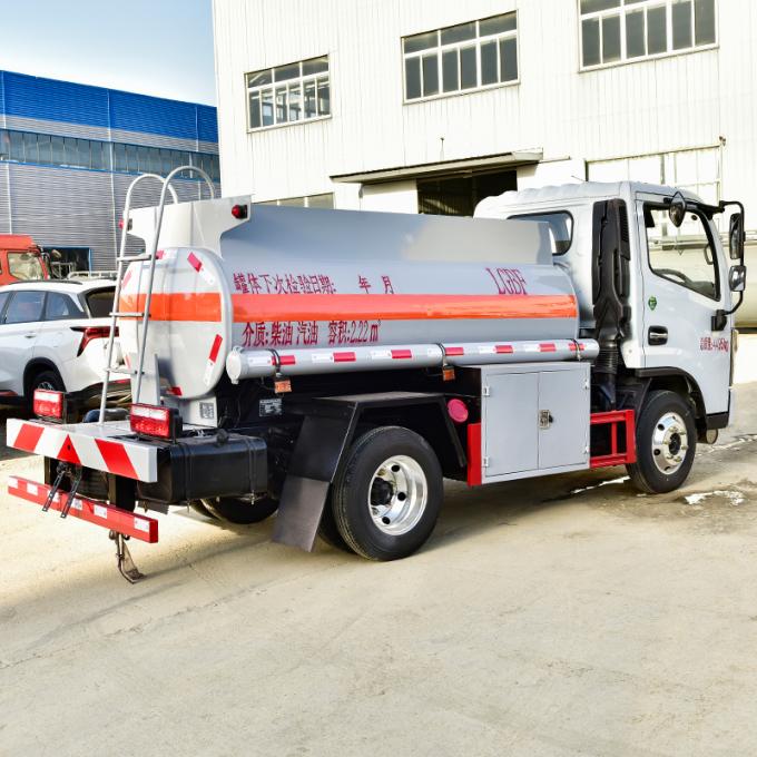 Dongfeng 4×2 Refueling Truck side view