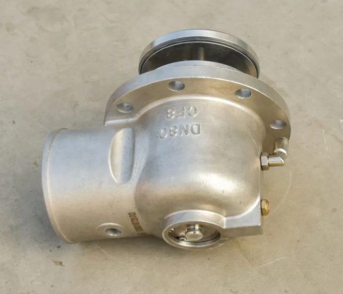 Side plate valve side view showing 45° angle